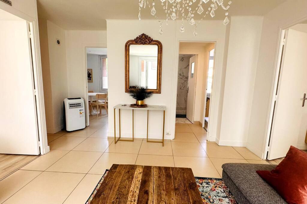 Appartement 3 Chambres + Parking A Lyon 7 Екстериор снимка